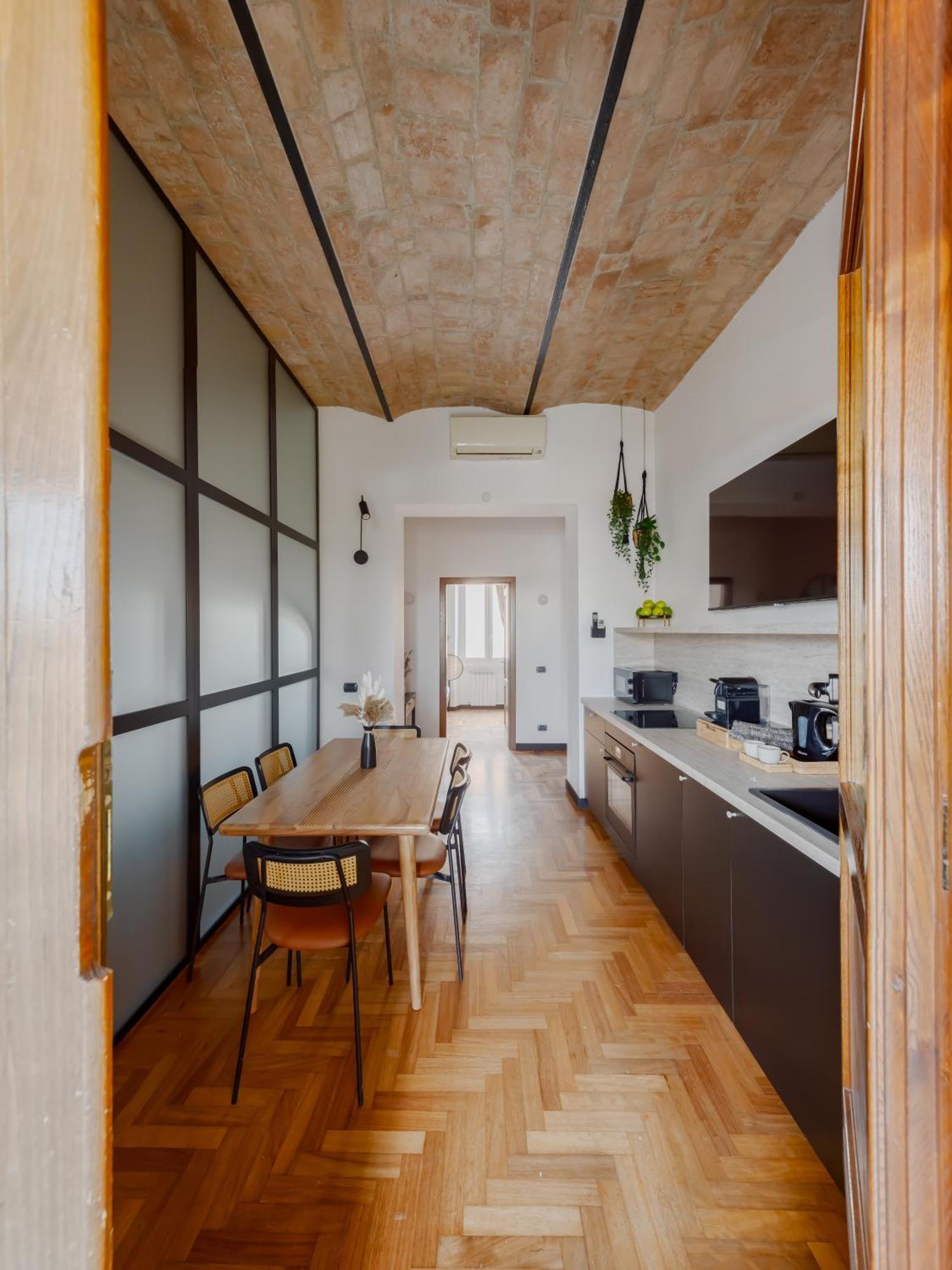 רומא Colosseo Flats And Penthouse מראה חיצוני תמונה